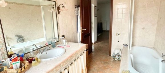 Вилла с 6 комнатами в Мендичино, Италия № 303606 36