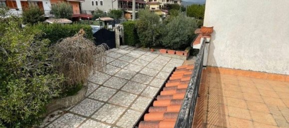 Вилла с 6 комнатами в Мендичино, Италия № 303606 4