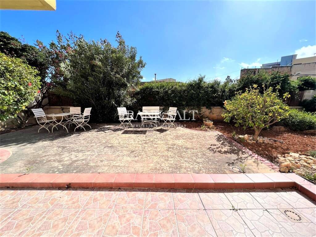 Apartamento T2 em Swieqi, Malta N.º 4853