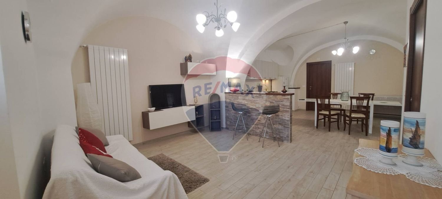Apartamento de 4 habitaciónes en Mozzagrogna, Italy No. 292994