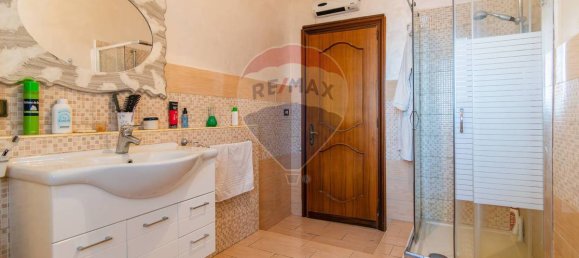 Apartamento T3 em Mascalucia, Italy N.º 330040 16