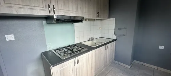 3 Schlafzimmer Wohnung in Blois, France, Nr. 222126 2