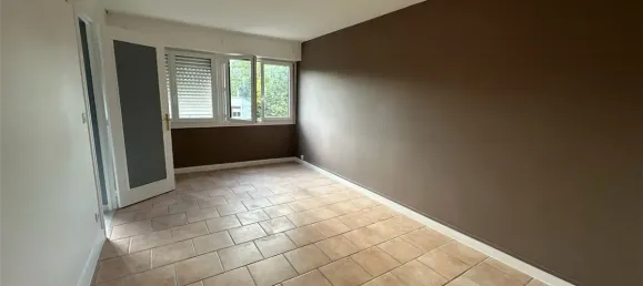 3 Schlafzimmer Wohnung in Blois, France, Nr. 222126 3