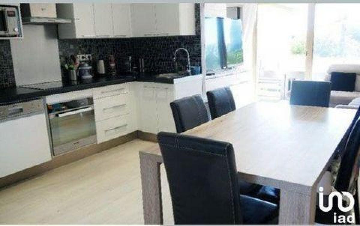 2 bedrooms Condo in Vence, France No. 14792