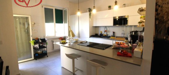 Apartamento de 4 divisões em San Giovanni Valdarno, Italy N.º 230550 16
