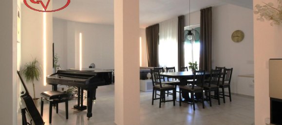 Apartamento de 4 divisões em San Giovanni Valdarno, Italy N.º 230550 13
