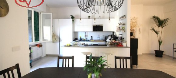 Apartamento de 4 divisões em San Giovanni Valdarno, Italy N.º 230550 17