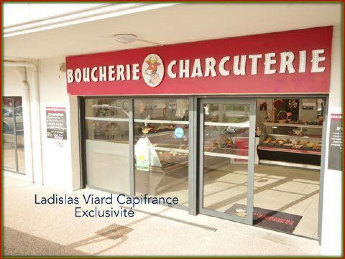 90m² Office in Bidart, France No. 17655