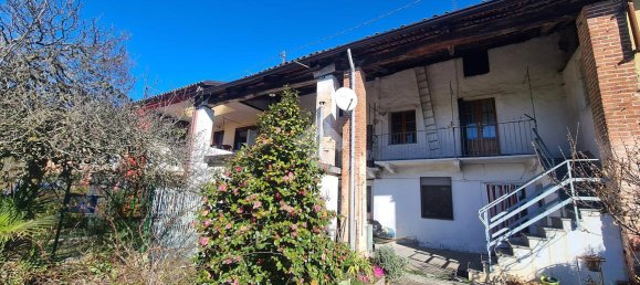 6 rooms House in Castellamonte, Italy No. 19268 24