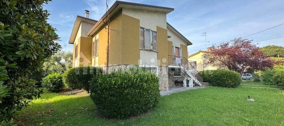 3 bedrooms Villa in Corbola, Italy No. 263059 3