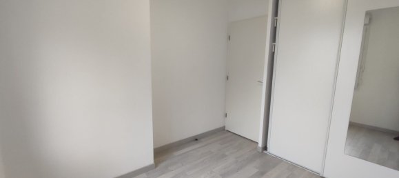 2 bedrooms Apartment in Valenciennes, France No. 54811 17