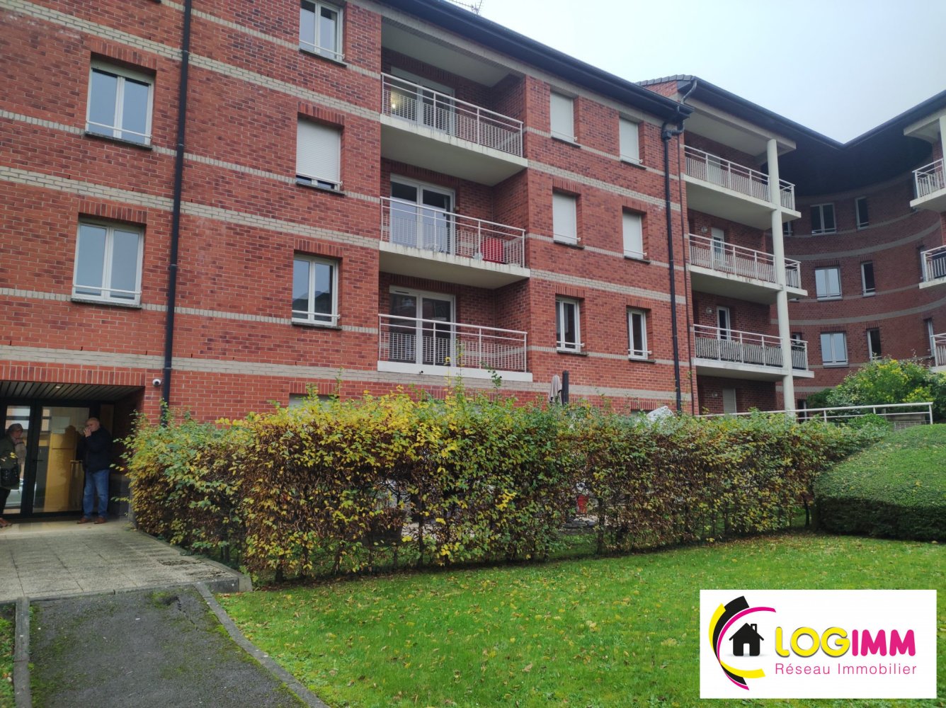 2 bedrooms Apartment in Valenciennes, France No. 54811