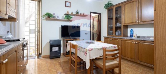 Apartamento de 6 dormitorios en Palermo, Italy No. 19410 3