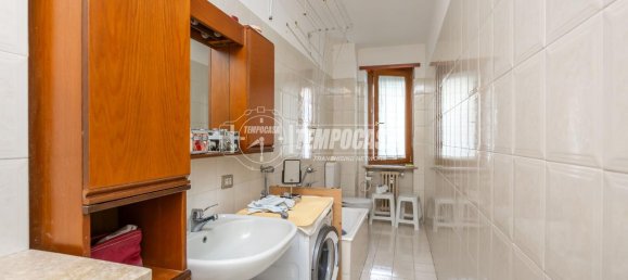 4 rooms Apartment in Chivasso, Italy No. 34771 18