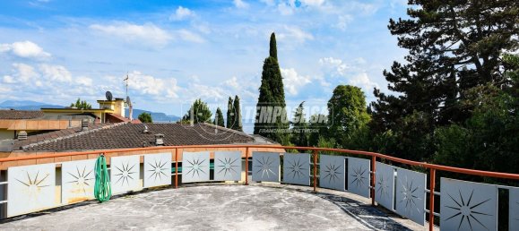 Apartamento de 2 dormitorios en Gardone Riviera, Italy No. 363391 19