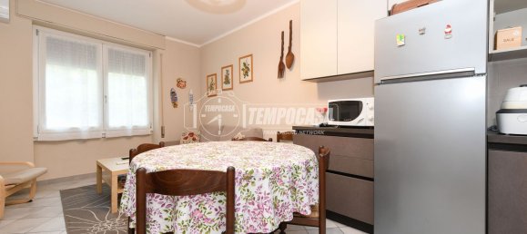 Apartamento de 2 dormitorios en Gardone Riviera, Italy No. 363391 5
