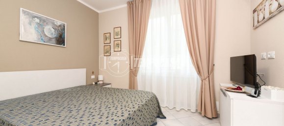 Apartamento de 2 dormitorios en Gardone Riviera, Italy No. 363391 15