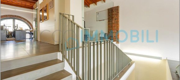 Офис 187м² в Калольциокорте, Италия № 293089 9