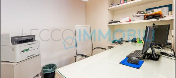 Офис 187м² в Калольциокорте, Италия № 293089 20