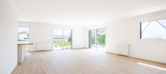 3 bedrooms House in Cleder, France No. 306805 4