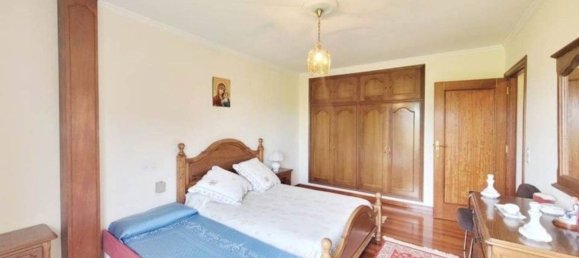 5 Schlafzimmer Haus in Bergondo, Spain, Nr. 55688 16
