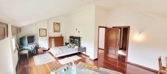 5 Schlafzimmer Haus in Bergondo, Spain, Nr. 55688 19