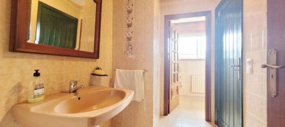 5 Schlafzimmer Haus in Bergondo, Spain, Nr. 55688 34