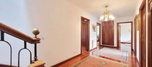 5 Schlafzimmer Haus in Bergondo, Spain, Nr. 55688 9