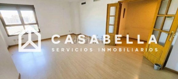 4 bedrooms Apartment in Valencia, Spain No. 20809 22