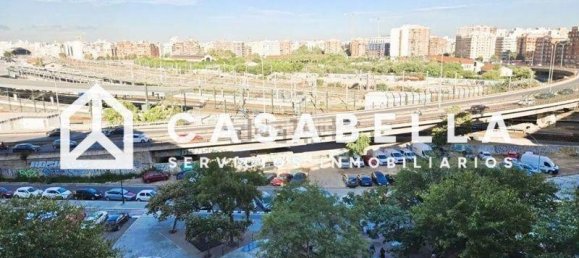 4 bedrooms Apartment in Valencia, Spain No. 20809 23