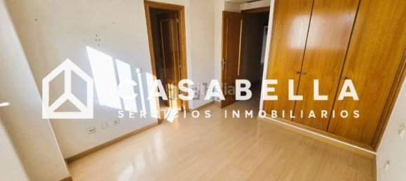 4 bedrooms Apartment in Valencia, Spain No. 20809 31