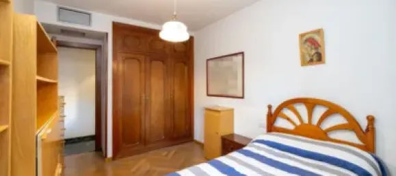 Apartamento de 4 dormitorios en Granada, Spain No. 20104 25