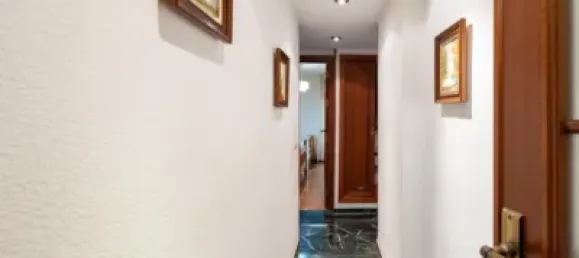 Apartamento de 4 dormitorios en Granada, Spain No. 20104 21