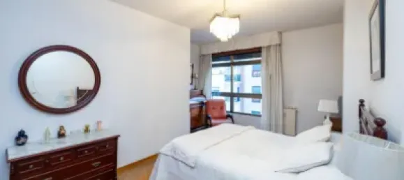 Apartamento de 4 dormitorios en Granada, Spain No. 20104 16