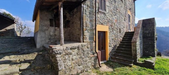 10-salle Maison à Villa Basilica, Italy No. 159030 26