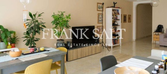 Apartamento de 3 dormitorios en Mgarr, Malta No. 8350 3