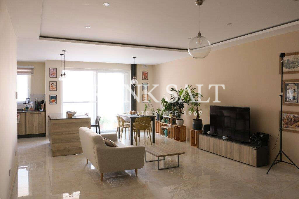 Apartamento de 3 dormitorios en Mgarr, Malta No. 8350
