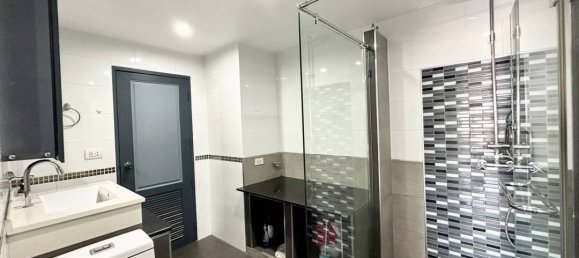 2 bedrooms Condo in Pattaya, Thailand No. 27386 5