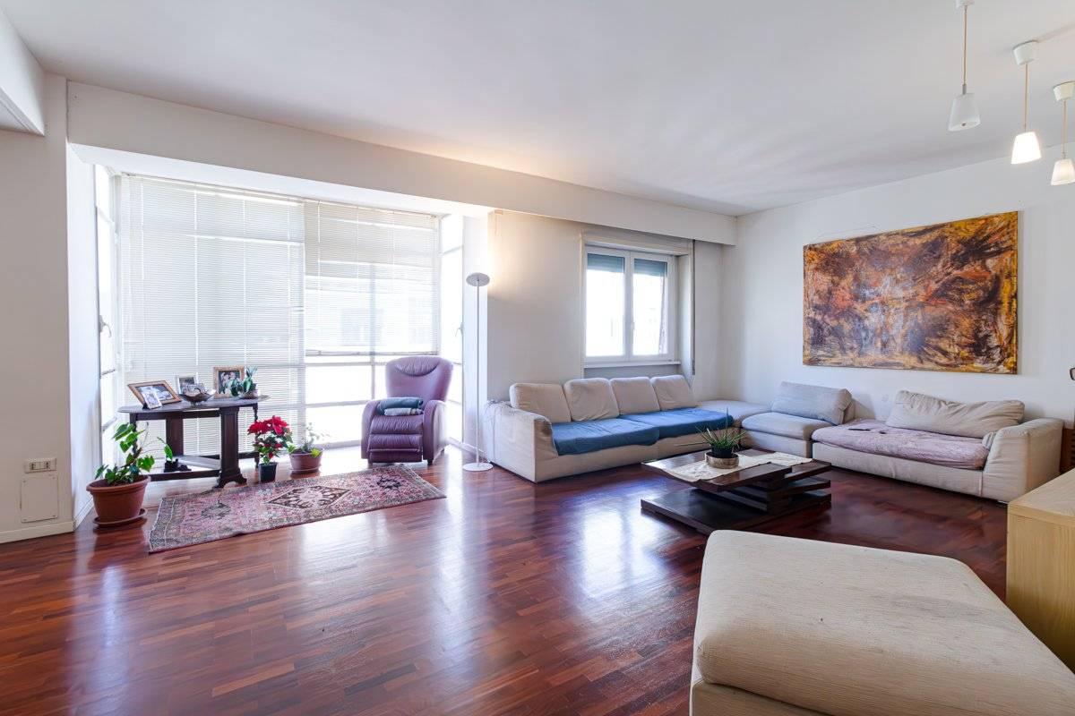 6-Zimmer Wohnung in Bologna, Italy, Nr. 11647