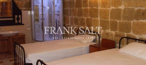 4 bedrooms Townhouse in Gharb, Malta No. 5446 4