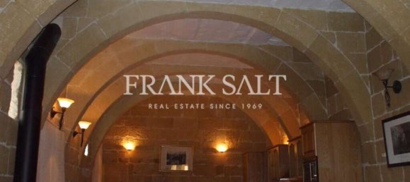 4 bedrooms Townhouse in Gharb, Malta No. 5446 10