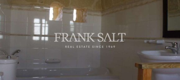 4 bedrooms Townhouse in Gharb, Malta No. 5446 6