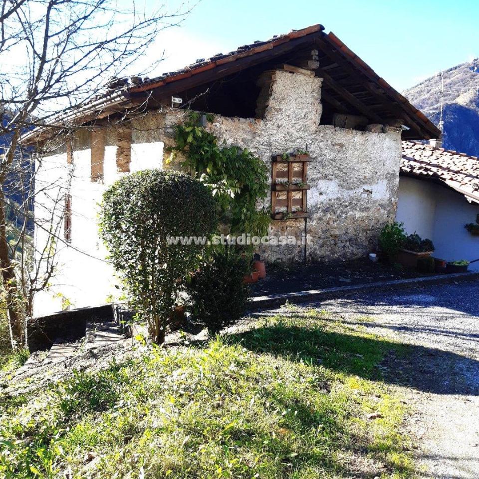 2 rooms House in Bracca, Italy No. 111109