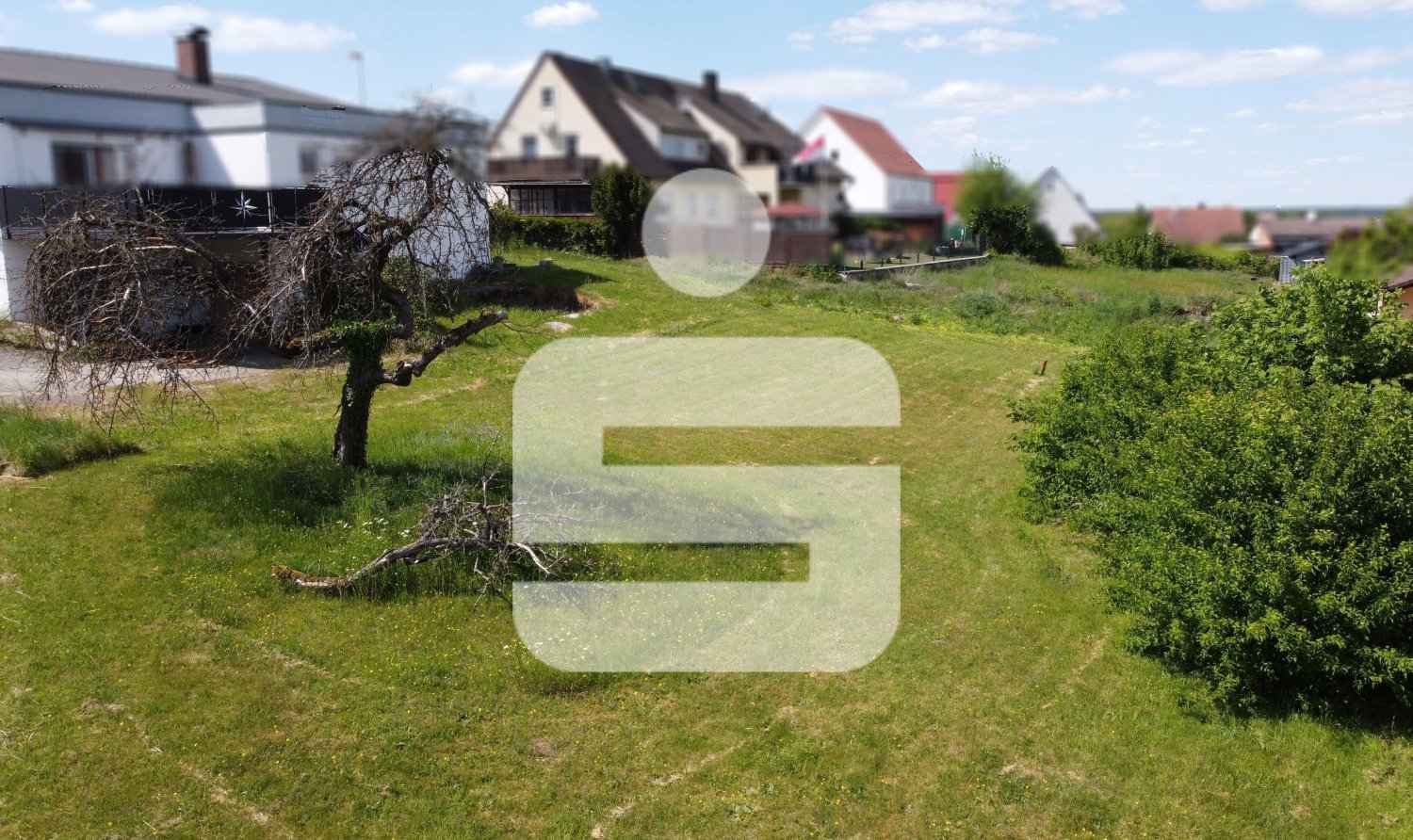  Land in Erlangen-Hochstadt, Germany No. 166317