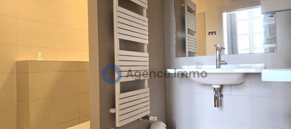 Квартира с 2 спальнями в Бордо, Франция № 341584 10