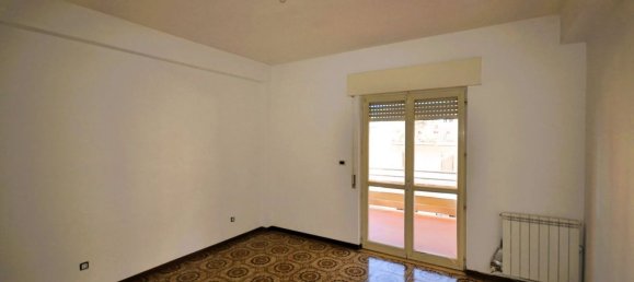 4 rooms Apartment in Tivoli, Italy No. 137455 14