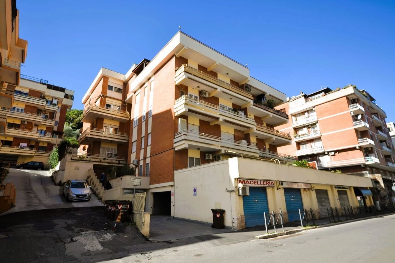 4 rooms Apartment in Tivoli, Italy No. 137455