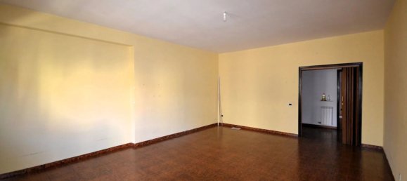 4 rooms Apartment in Tivoli, Italy No. 137455 4