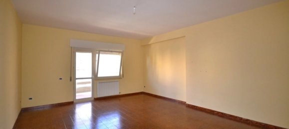 4 rooms Apartment in Tivoli, Italy No. 137455 3
