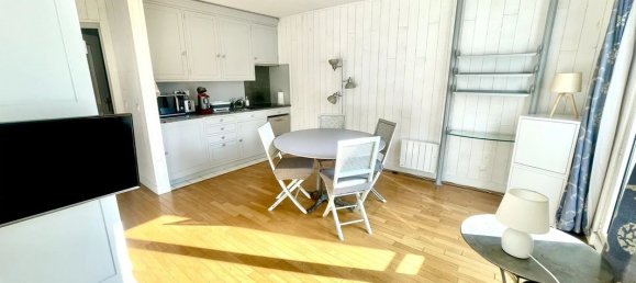 2 rooms Apartment in Paris, France No. 168725 9